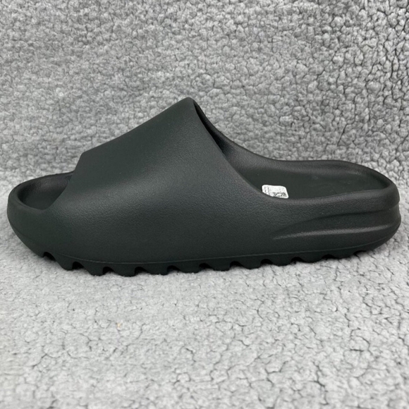 Adidas Yeezy Slide Onyx (Black) | Size 6 | Brand New (No Box) - Picture 2 of 5